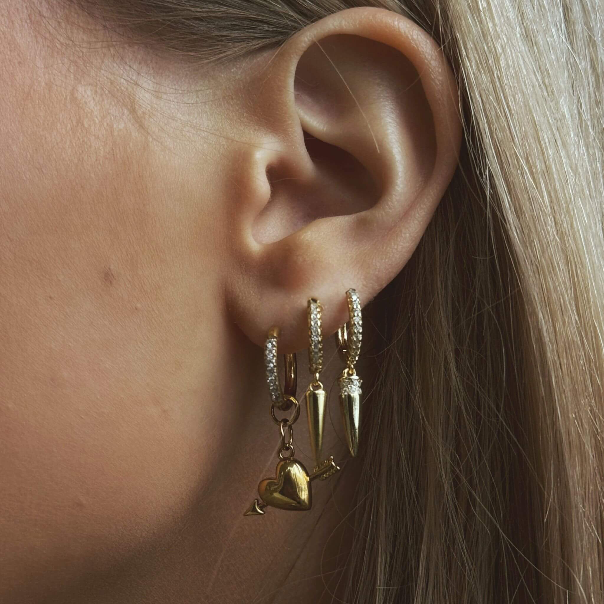Burning hearts earrings By Olivia - Image 2
