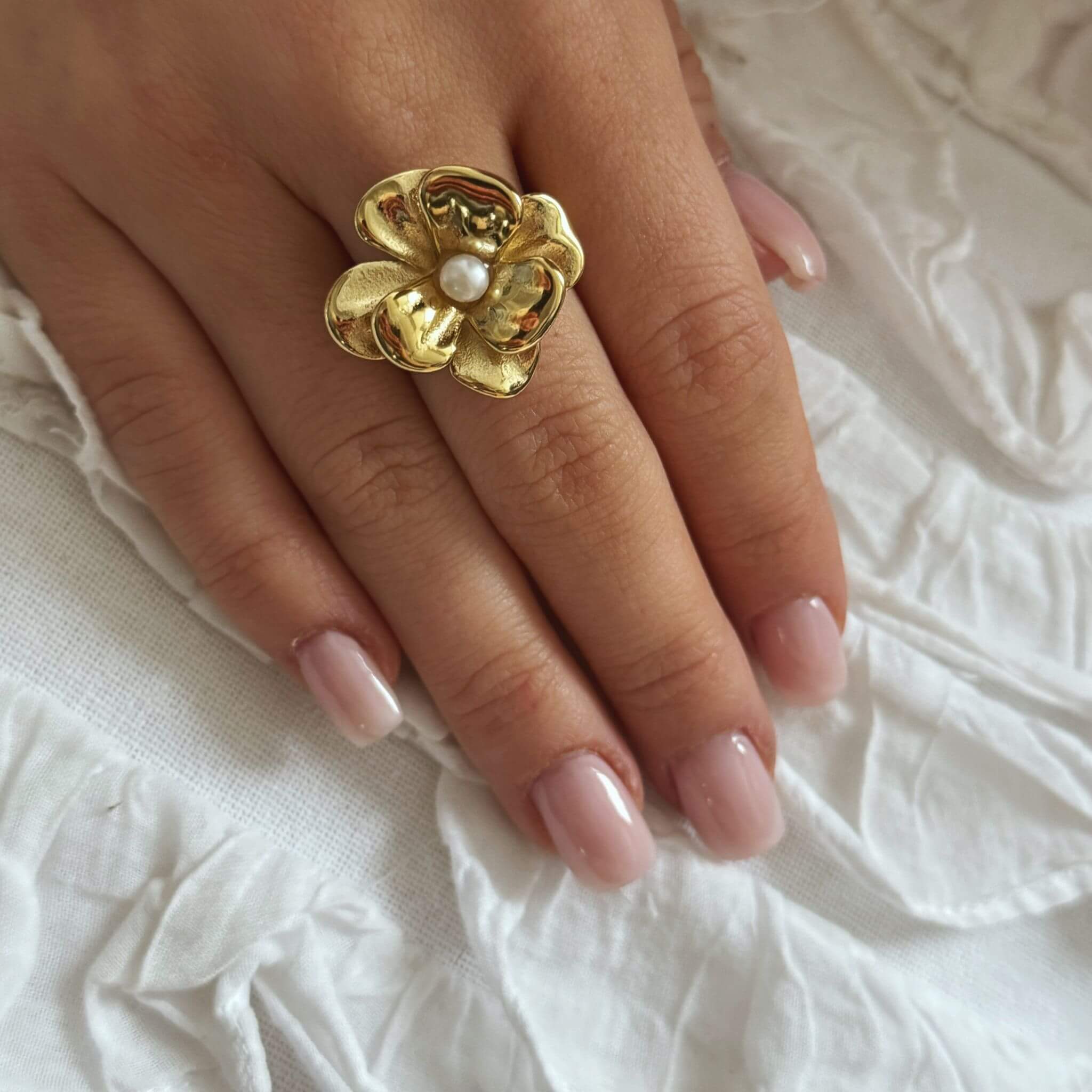 Lilje Ring By Olivia - Image 2